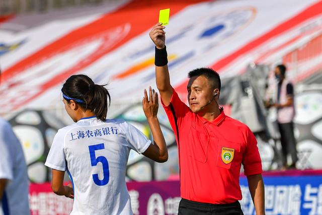 拉什福德扣过防守球员推射破门 英格兰4-2领先克罗地亚