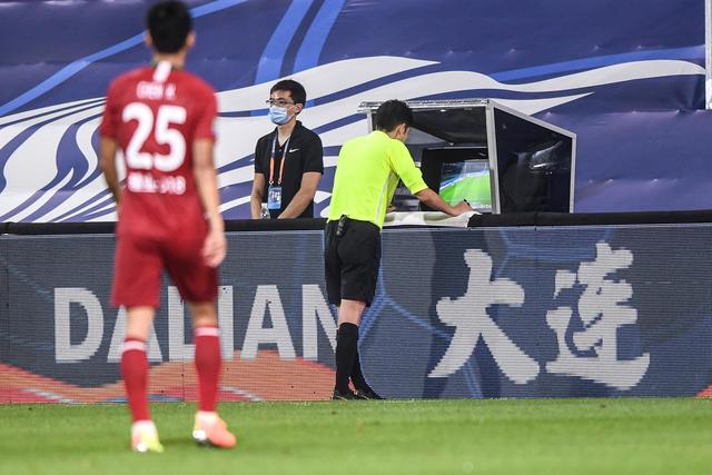 欧冠首回合：拜仁输给比利亚雷亚尔需反思